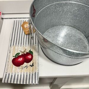 Dolly Parton Metal Bucket with Red Butterfly Design and Dolly dish cloth